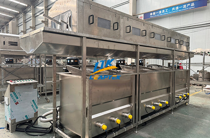 Crate Cleaning Machine